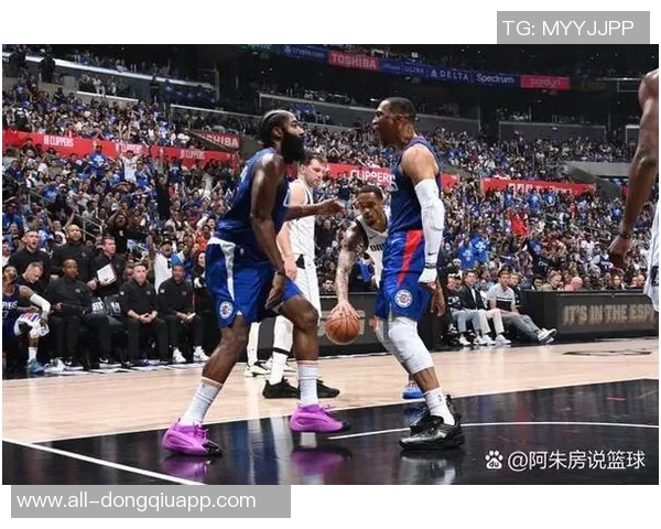 NBA赛事分析快船轻松战胜爵士马刺力克独行侠开拓者全力以赴对抗森林狼